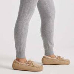 UGG Dakota Women Slippers Size 7